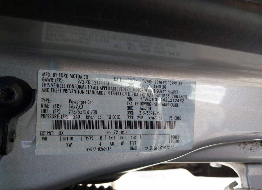 Photo 9 of 2018 Ford Focus SE (VIN 1FADP3K24JL212452)