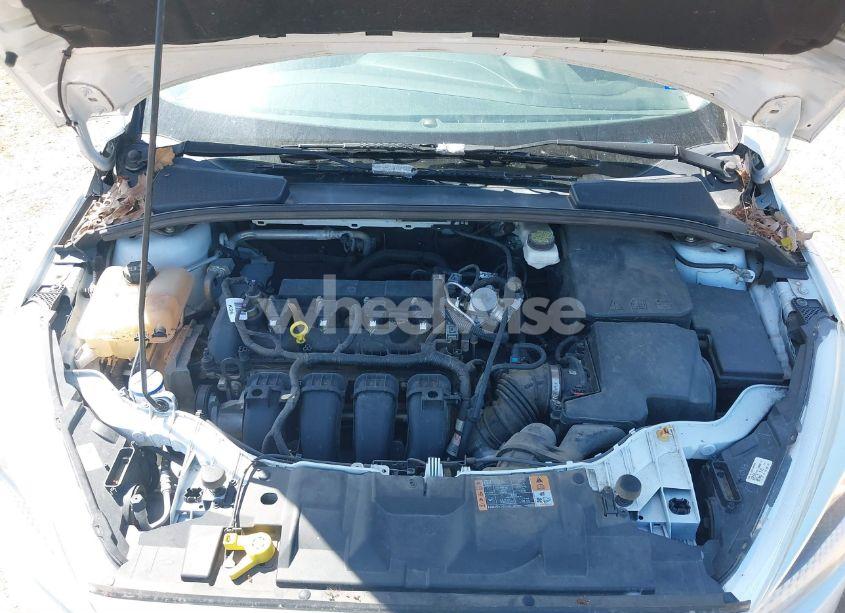 Photo 10 of 2018 Ford Focus SE (VIN 1FADP3K24JL231986)