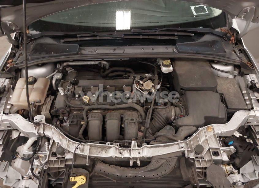 Photo 10 of 2018 Ford Focus SE (VIN 1FADP3K24JL254572)