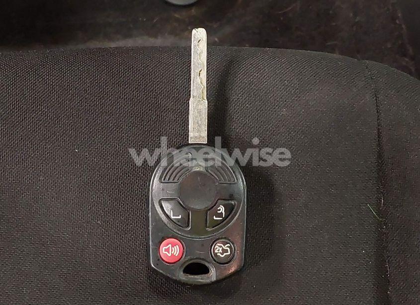 Photo 11 of 2018 Ford Focus SE (VIN 1FADP3K24JL254572)