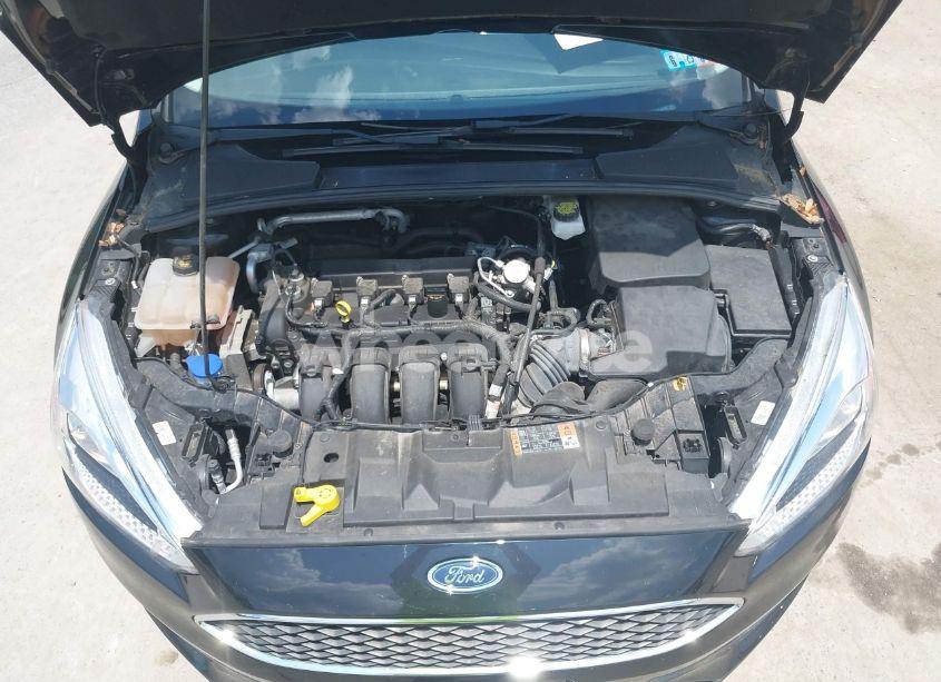 Photo 10 of 2018 Ford Focus SE (VIN 1FADP3K24JL257956)