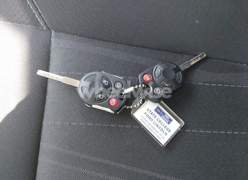 Photo 11 of 2018 Ford Focus SE (VIN 1FADP3K24JL257956)