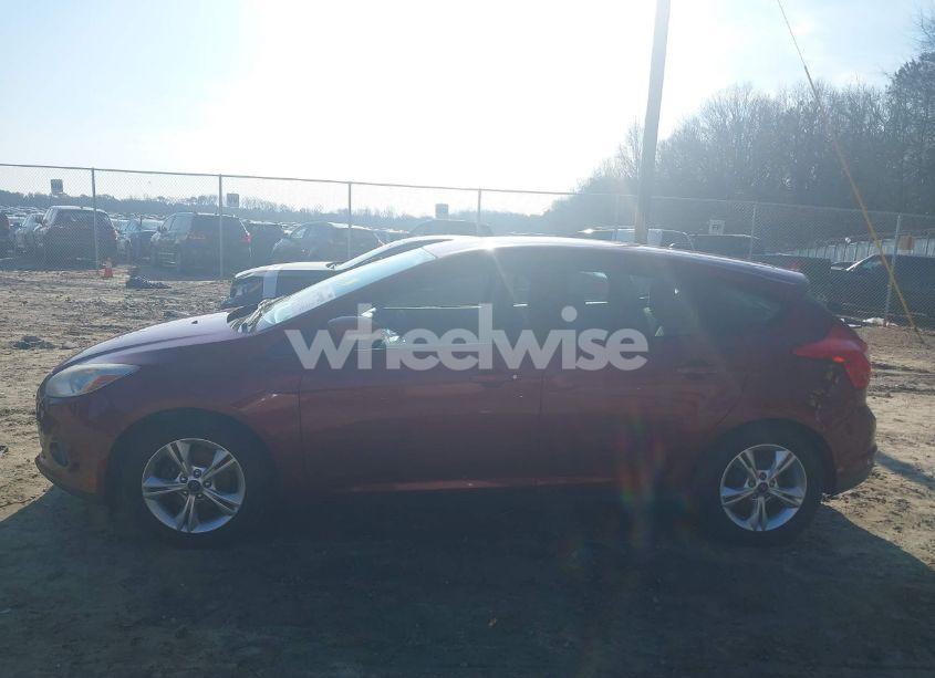 Photo 14 of 2013 Ford Focus SE (VIN 1FADP3K25DL155411)