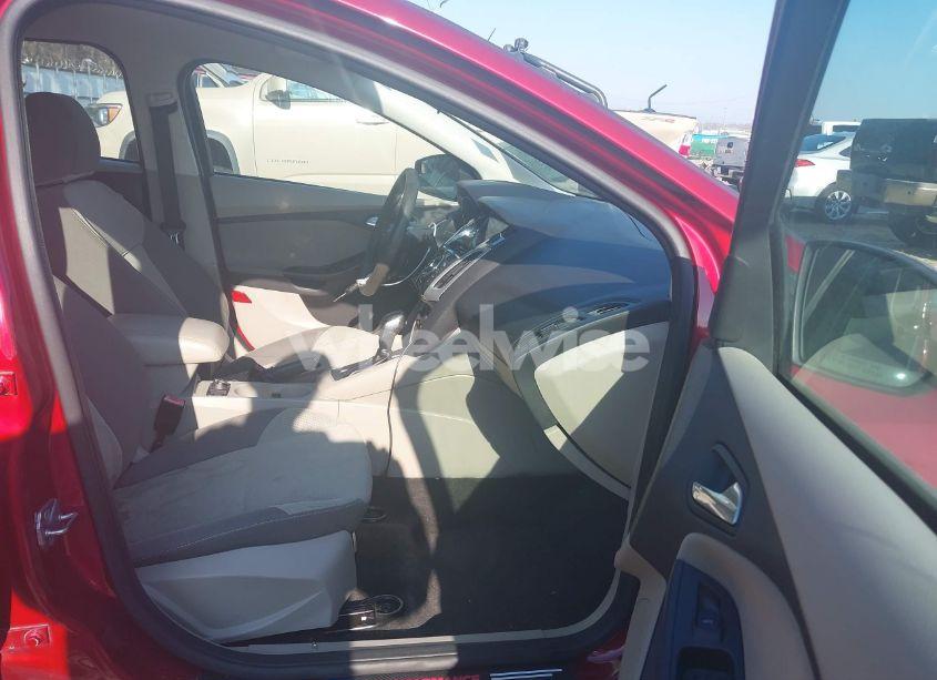 Photo 5 of 2013 Ford Focus SE (VIN 1FADP3K25DL155411)