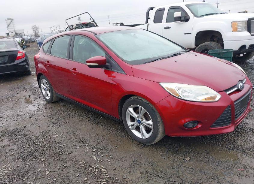 2013 Ford Focus SE (VIN 1FADP3K25DL190482) main photo