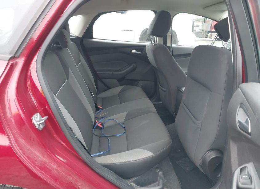 Photo 8 of 2013 Ford Focus SE (VIN 1FADP3K25DL190482)