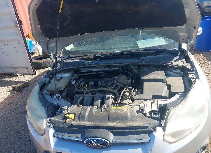 Photo 10 of 2013 Ford Focus SE (VIN 1FADP3K25DL204297)