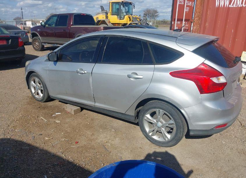 Photo 3 of 2013 Ford Focus SE (VIN 1FADP3K25DL204297)
