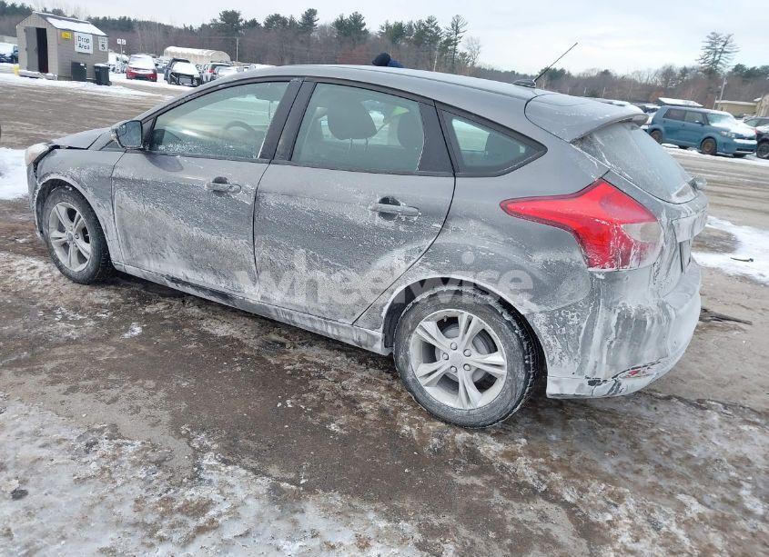 Photo 3 of 2013 Ford Focus SE (VIN 1FADP3K25DL287942)