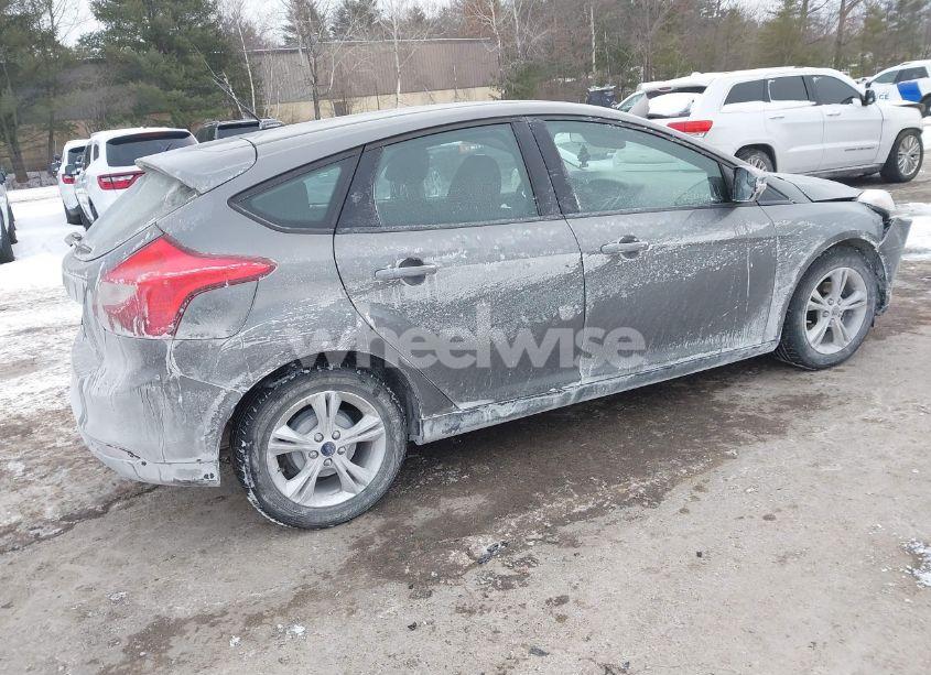 Photo 4 of 2013 Ford Focus SE (VIN 1FADP3K25DL287942)