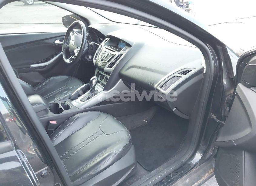 Photo 5 of 2013 Ford Focus SE (VIN 1FADP3K25DL330711)