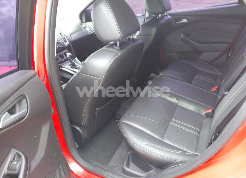 Photo 8 of 2013 Ford Focus SE (VIN 1FADP3K25DL344446)