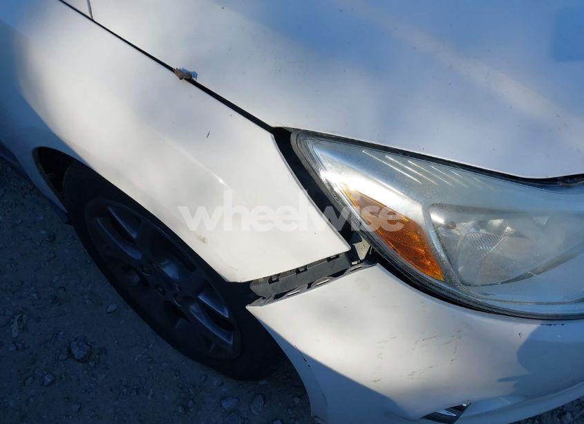 Photo 12 of 2013 Ford Focus SE (VIN 1FADP3K25DL359335)