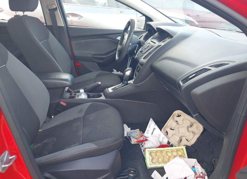 Photo 5 of 2013 Ford Focus SE (VIN 1FADP3K25DL369704)