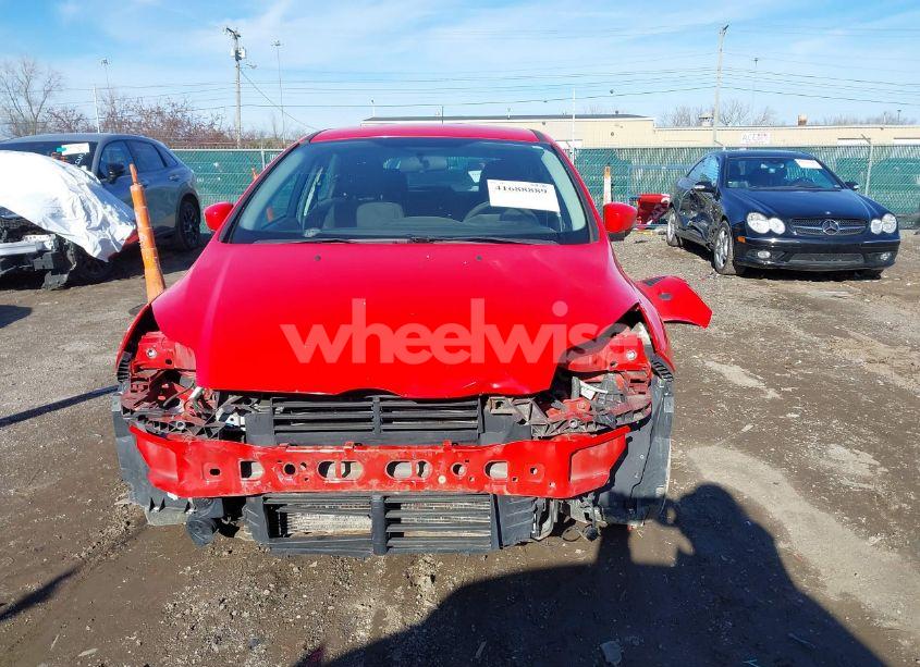 Photo 13 of 2013 Ford Focus SE (VIN 1FADP3K25DL371291)