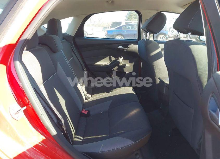 Photo 8 of 2013 Ford Focus SE (VIN 1FADP3K25DL371291)