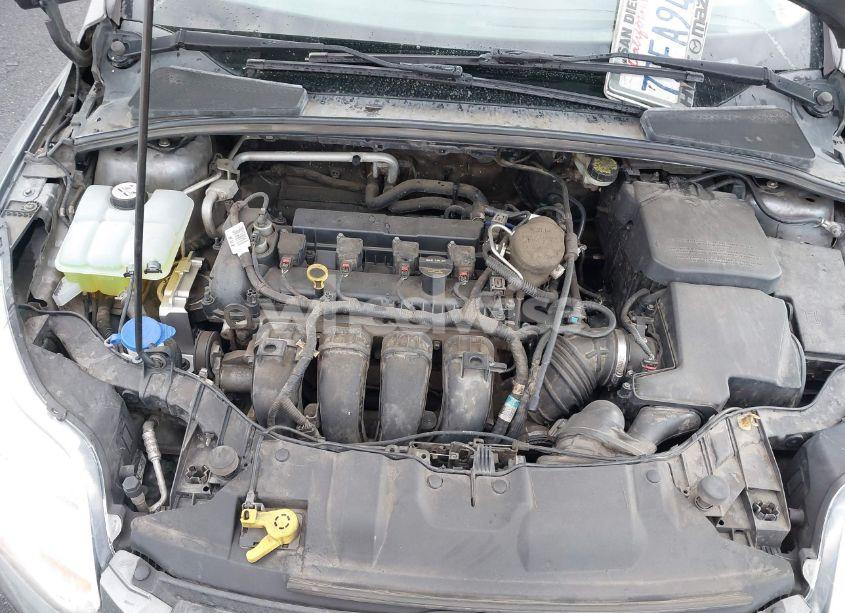 Photo 10 of 2014 Ford Focus SE (VIN 1FADP3K25EL113032)