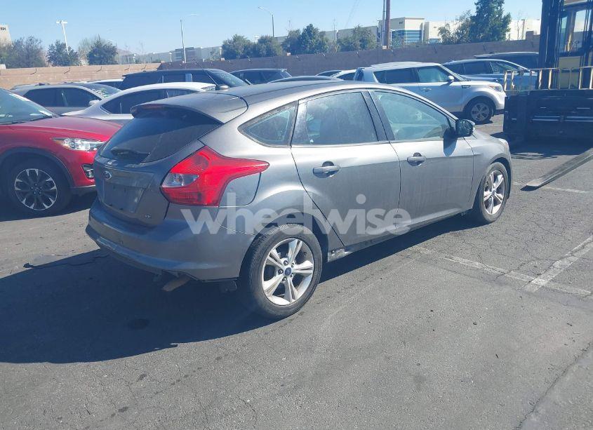 Photo 4 of 2014 Ford Focus SE (VIN 1FADP3K25EL113032)