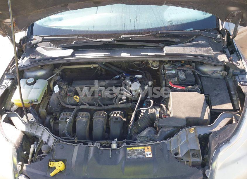 Photo 10 of 2014 Ford Focus SE (VIN 1FADP3K25EL140277)