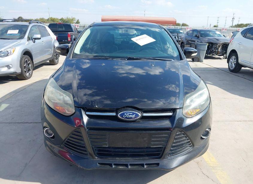 Photo 12 of 2014 Ford Focus SE (VIN 1FADP3K25EL156902)