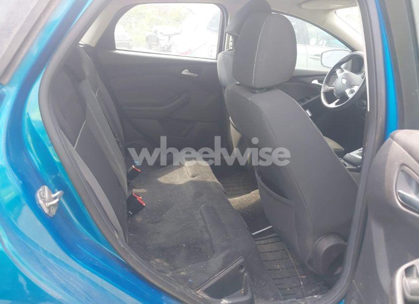 Photo 8 of 2014 Ford Focus SE (VIN 1FADP3K25EL195473)