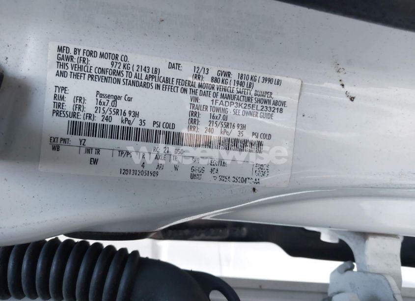 Photo 9 of 2014 Ford Focus SE (VIN 1FADP3K25EL233218)