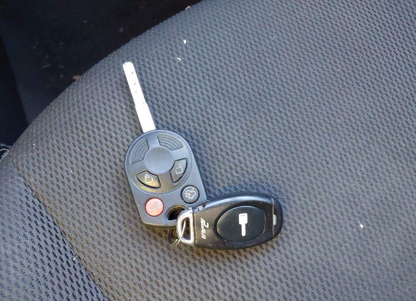 Photo 11 of 2014 Ford Focus SE (VIN 1FADP3K25EL301811)