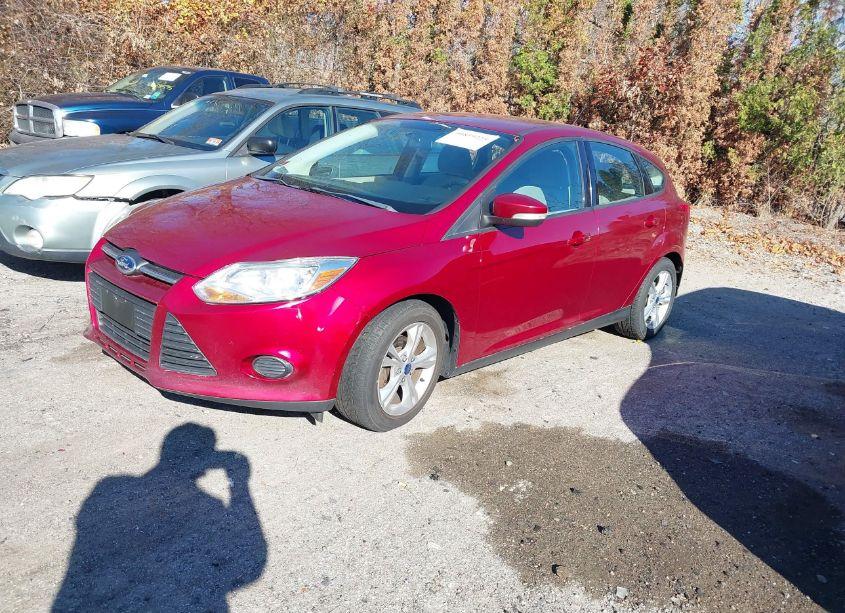 Photo 2 of 2014 Ford Focus SE (VIN 1FADP3K25EL308659)