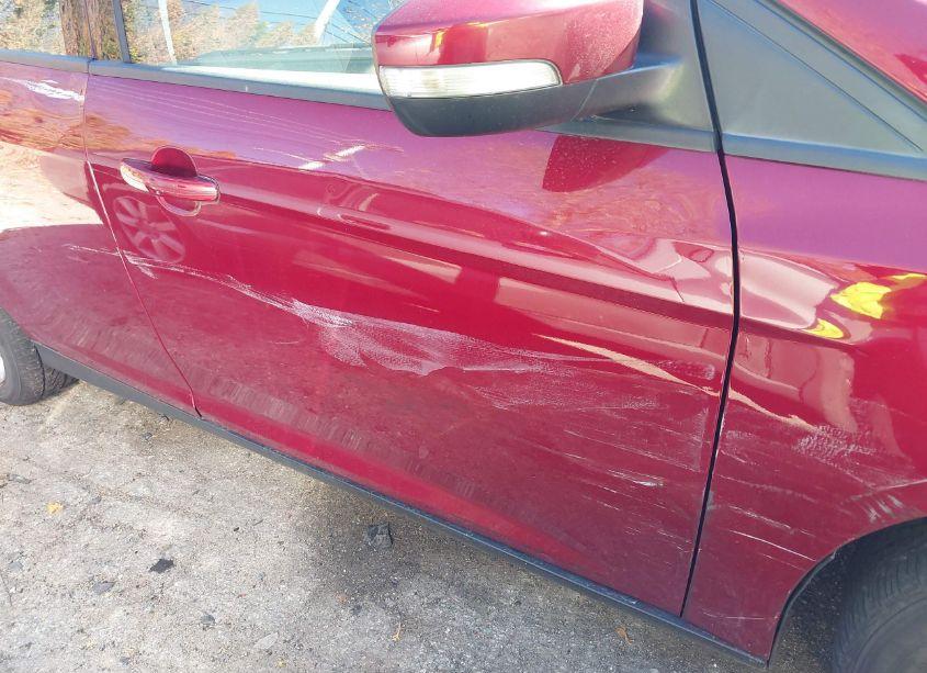 Photo 6 of 2014 Ford Focus SE (VIN 1FADP3K25EL308659)