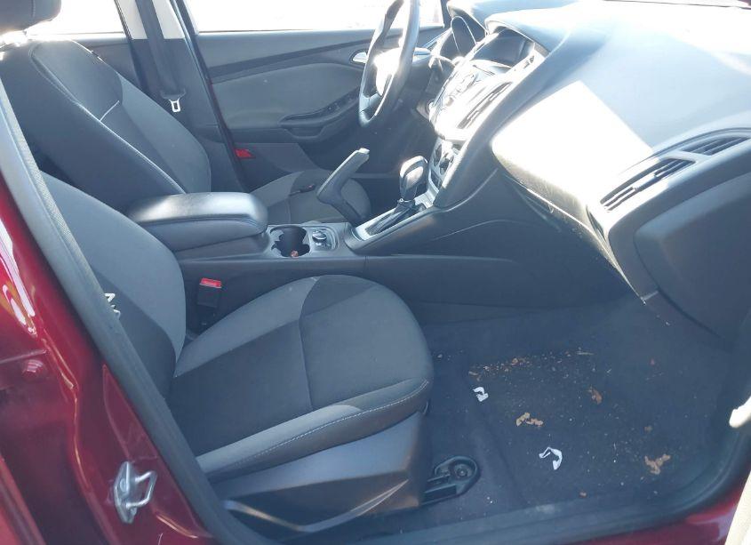 Photo 5 of 2014 Ford Focus SE (VIN 1FADP3K25EL310041)