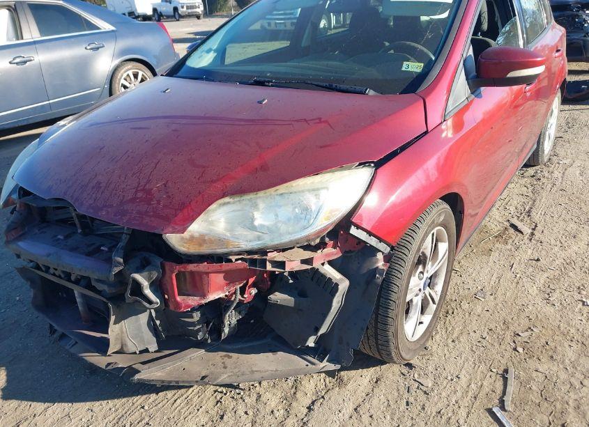 Photo 6 of 2014 Ford Focus SE (VIN 1FADP3K25EL310041)