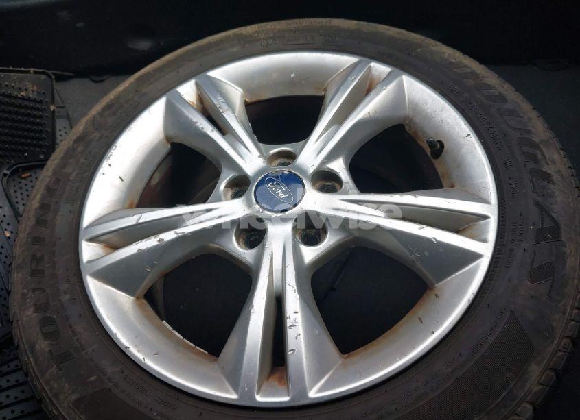 Photo 12 of 2014 Ford Focus SE (VIN 1FADP3K25EL373463)