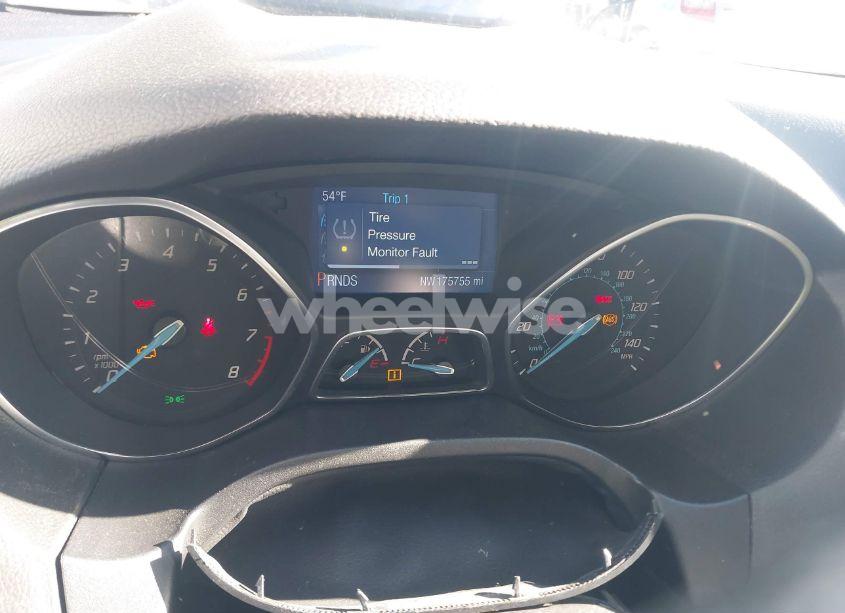 Photo 7 of 2014 Ford Focus SE (VIN 1FADP3K25EL415114)