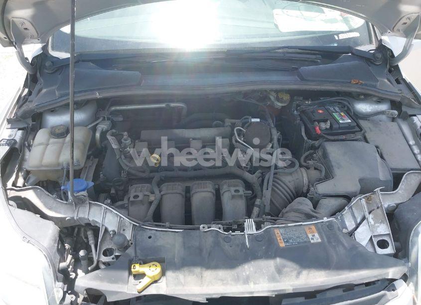 Photo 10 of 2014 Ford Focus SE (VIN 1FADP3K25EL421303)