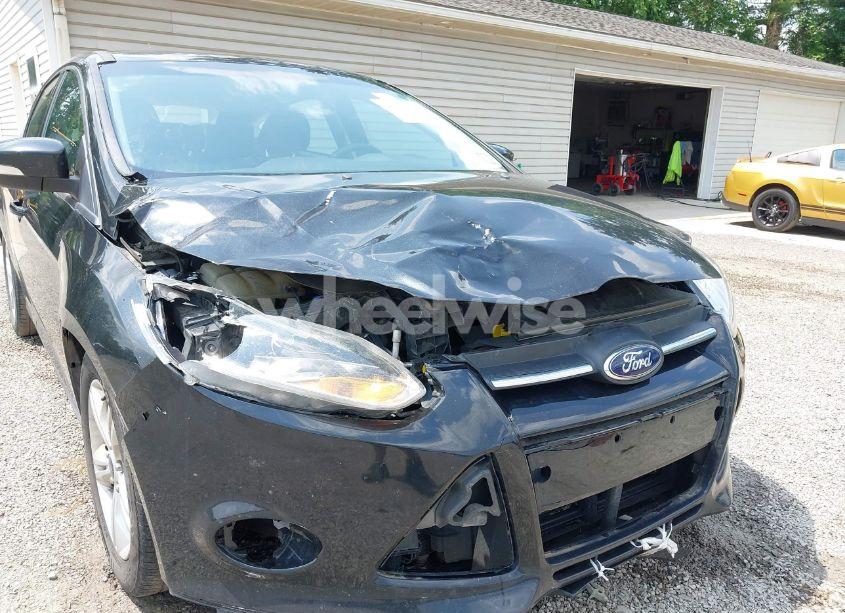 Photo 6 of 2014 Ford Focus SE (VIN 1FADP3K25EL421334)