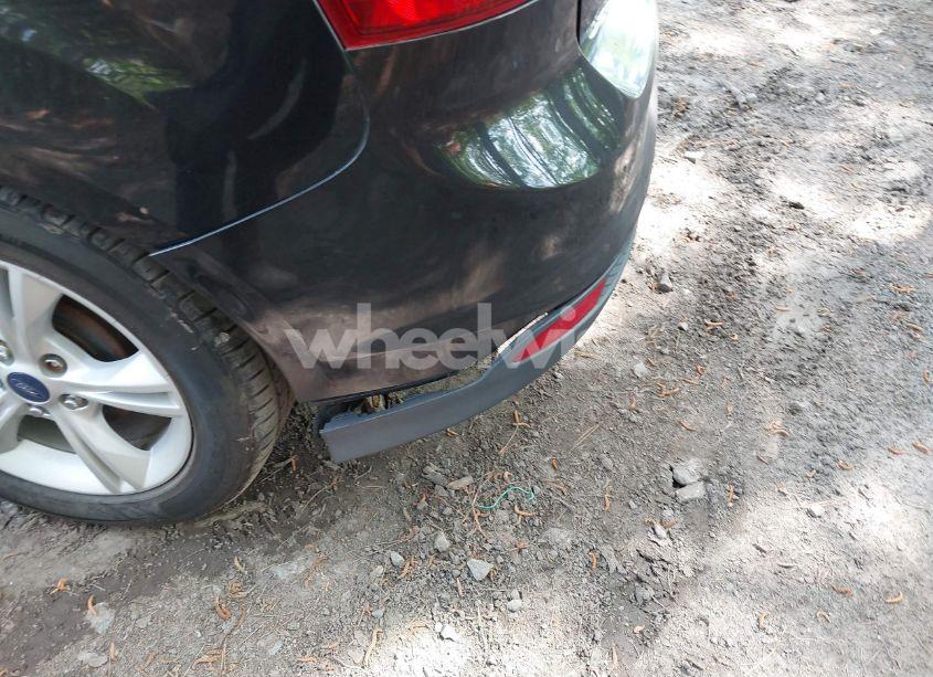 Photo 6 of 2014 Ford Focus SE (VIN 1FADP3K25EL425738)