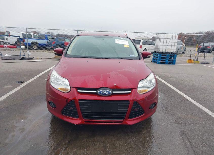 Photo 12 of 2014 Ford Focus SE (VIN 1FADP3K25EL438540)