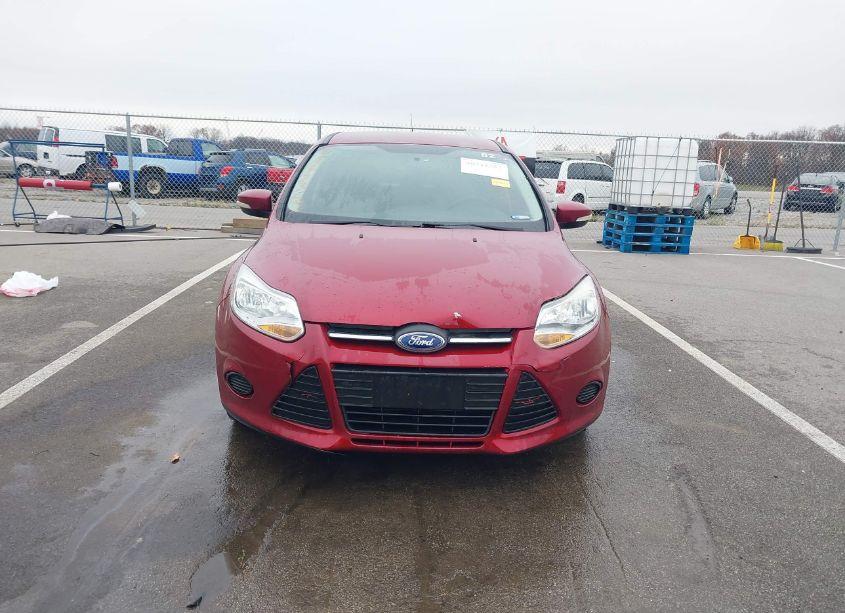 Photo 6 of 2014 Ford Focus SE (VIN 1FADP3K25EL438540)