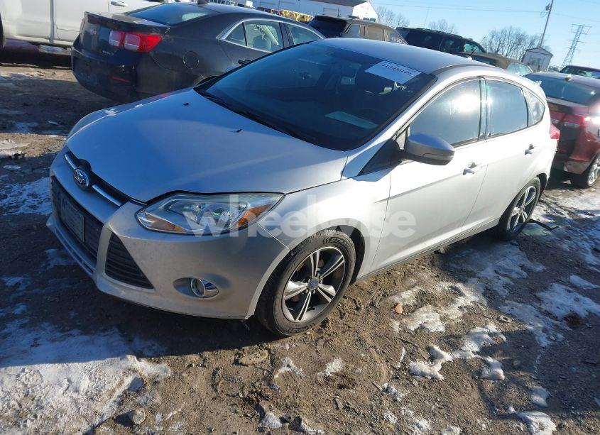 Photo 2 of 2014 Ford Focus (VIN 1FADP3K25EL459503)