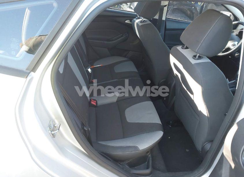 Photo 8 of 2014 Ford Focus (VIN 1FADP3K25EL459503)