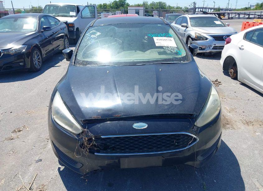 Photo 6 of 2015 Ford Focus SE (VIN 1FADP3K25FL223726)