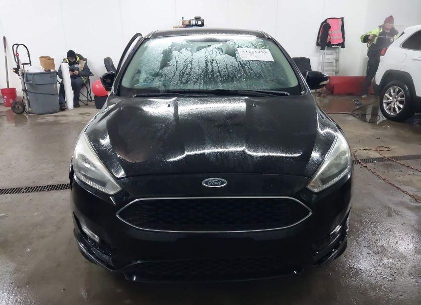Photo 12 of 2015 Ford Focus SE (VIN 1FADP3K25FL280315)