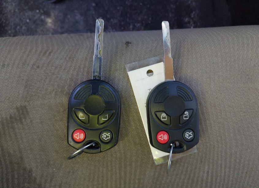 Photo 11 of 2015 Ford Focus SE (VIN 1FADP3K25FL298085)