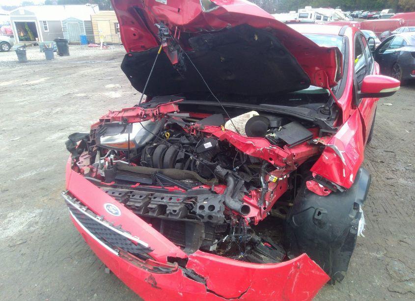 Photo 6 of 2015 Ford Focus SE (VIN 1FADP3K25FL298085)