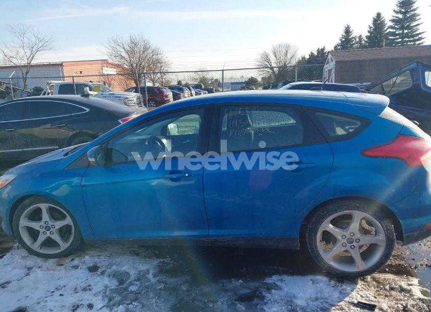 Photo 14 of 2015 Ford Focus SE (VIN 1FADP3K25FL307075)