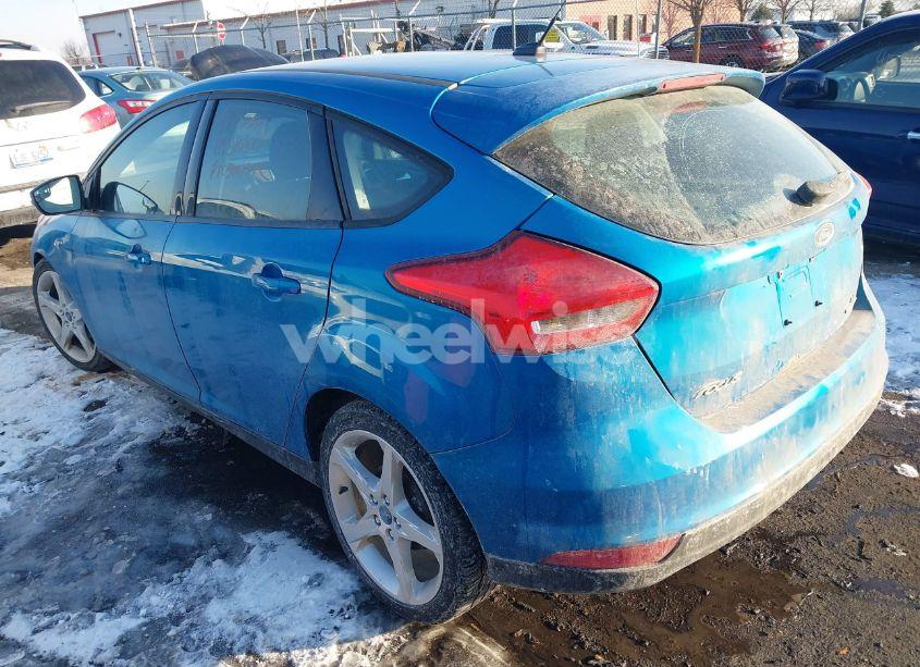 Photo 3 of 2015 Ford Focus SE (VIN 1FADP3K25FL307075)