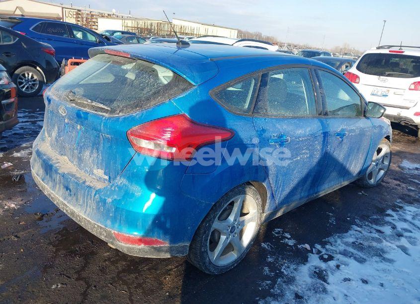 Photo 4 of 2015 Ford Focus SE (VIN 1FADP3K25FL307075)