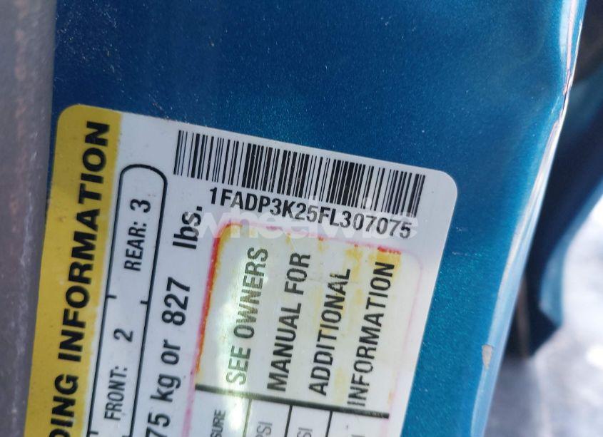 Photo 9 of 2015 Ford Focus SE (VIN 1FADP3K25FL307075)