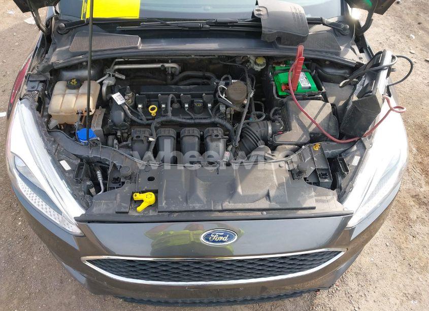 Photo 10 of 2015 Ford Focus SE (VIN 1FADP3K25FL355840)