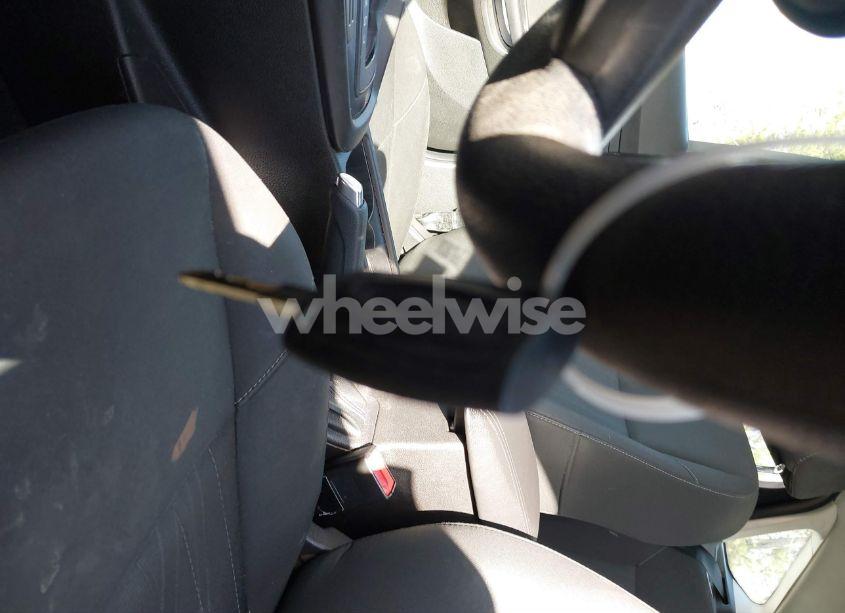 Photo 11 of 2015 Ford Focus SE (VIN 1FADP3K25FL374727)